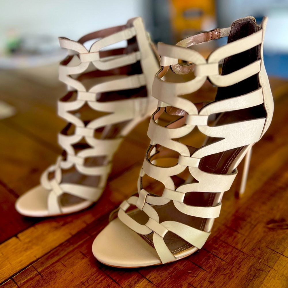 BCBGMAXAZRIA Heel Sandals Nude Color Size 7.5